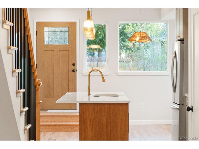 1052 N Knox Ct, Denver, CO 80204