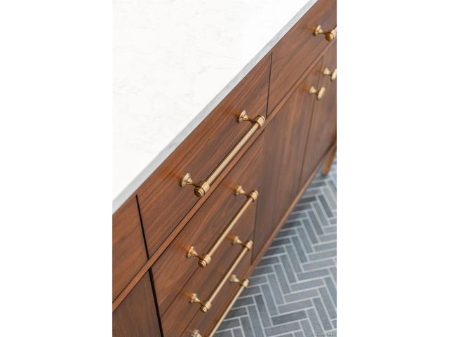 1052 N Knox Ct, Denver, CO 80204