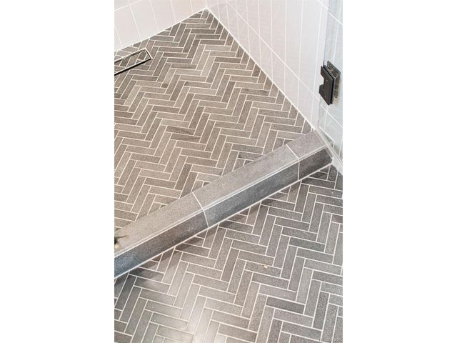 1052 N Knox Ct, Denver, CO 80204