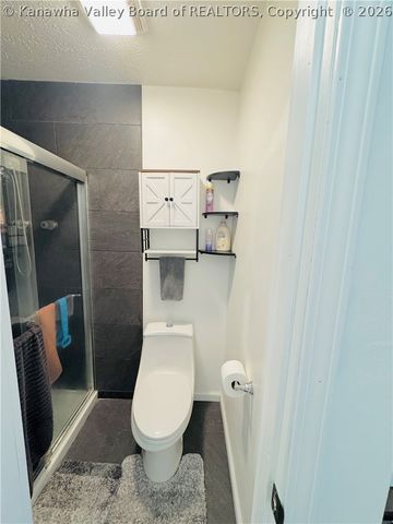 83 Geronimo Drive, St Albans, WV 25177