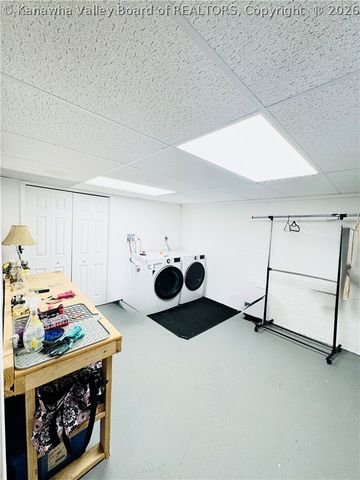 83 Geronimo Drive, St Albans, WV 25177