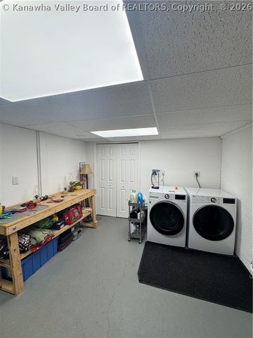 83 Geronimo Drive, St Albans, WV 25177