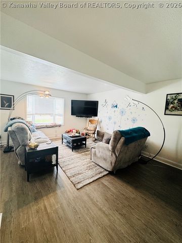 83 Geronimo Drive, St Albans, WV 25177