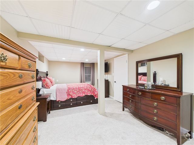 77 Fairfield Drive, North Kingstown, RI 02852