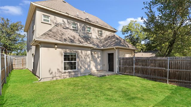 301 Mineral Wells, Terrell, TX 75160