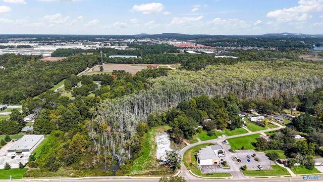 233 Williams Circle SW, Huntsville, AL 35824