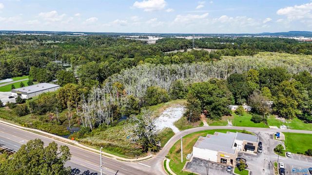 233 Williams Circle SW, Huntsville, AL 35824