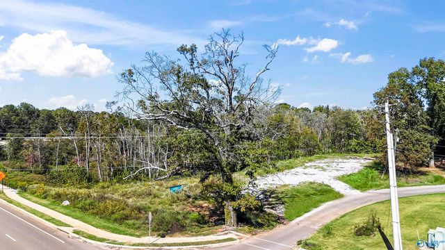 233 Williams Circle SW, Huntsville, AL 35824