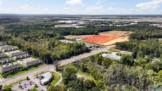 233 Williams Circle SW, Huntsville, AL 35824