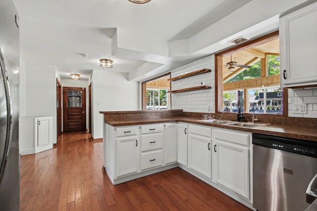 2304 Shannon Drive, Valparaiso, IN 46383