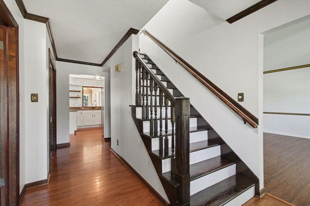 2304 Shannon Drive, Valparaiso, IN 46383