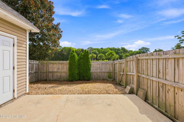 8023 Sweetgrass Court, Wilmington, NC 28412