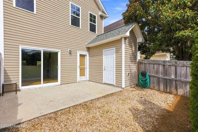 8023 Sweetgrass Court, Wilmington, NC 28412
