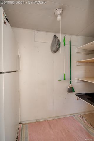 15843 Knight, Redford Charter Township, MI 48239