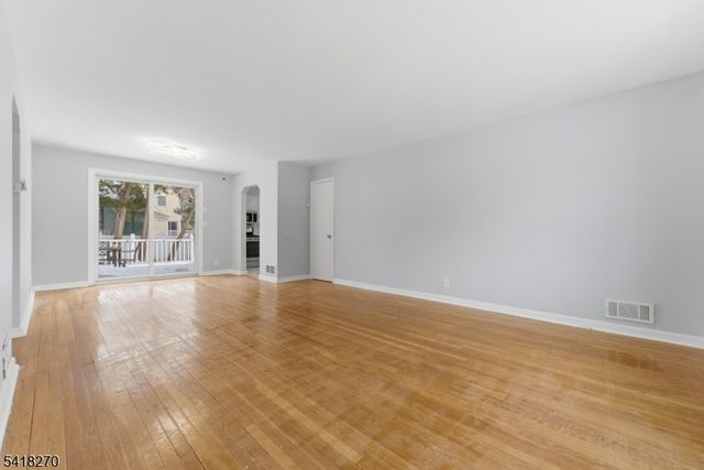 411 Hory St, Roselle Boro, NJ 07203