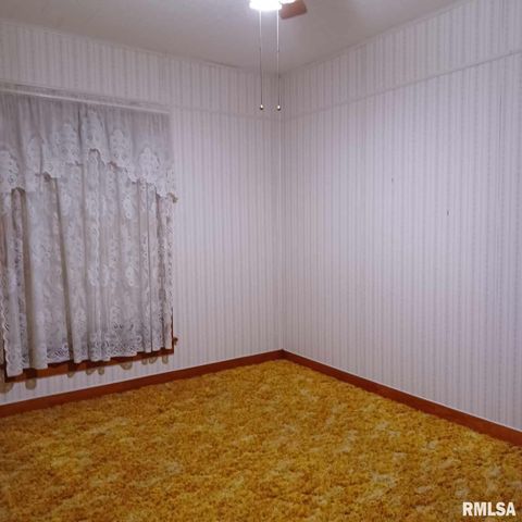 1607 S Carbon Street, Marion, IL 62959