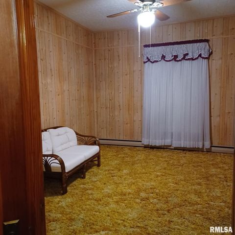 1607 S Carbon Street, Marion, IL 62959