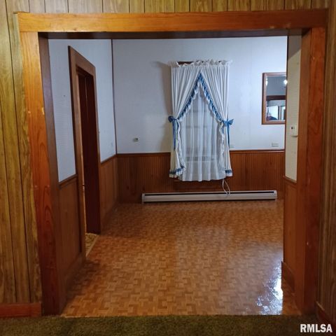 1607 S Carbon Street, Marion, IL 62959