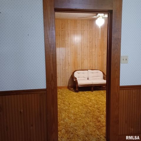 1607 S Carbon Street, Marion, IL 62959