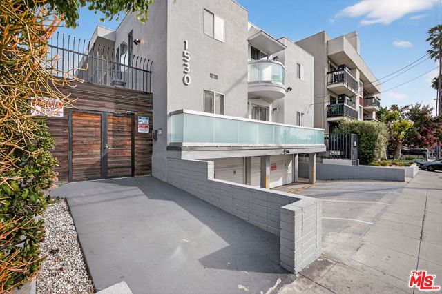 1530 N Formosa Avenue, Los Angeles, CA 90046