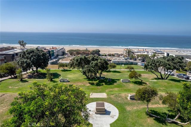 216 29th Place, Manhattan Beach, CA 90266