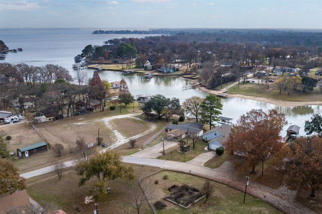 1320 Villa Bay Drive, Tool, TX 75143