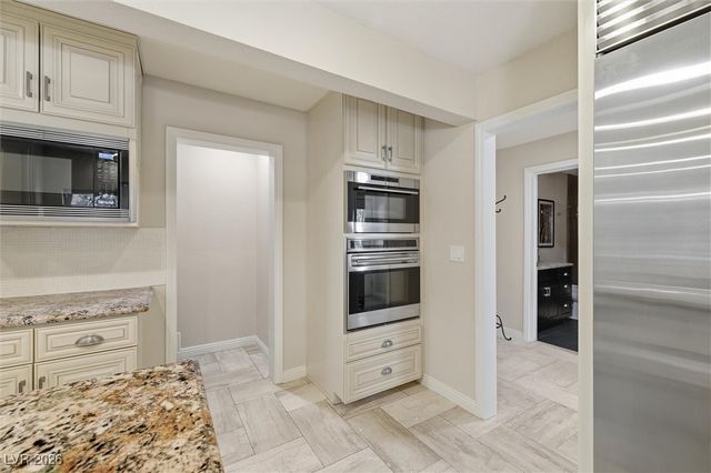 2252 Buckingham Court, Henderson, NV 89074