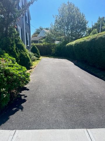 18 Palmer Street, Newport, RI 02840