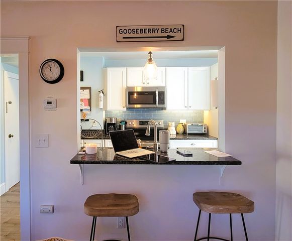 18 Palmer Street, Newport, RI 02840