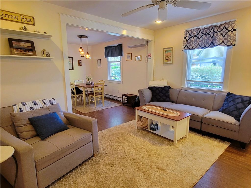 18 Palmer Street, Newport, RI 02840