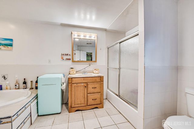 651 W Lincoln W Avenue, Rahway, NJ 07065