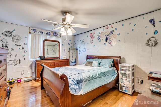 651 W Lincoln W Avenue, Rahway, NJ 07065