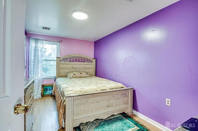 651 W Lincoln W Avenue, Rahway, NJ 07065