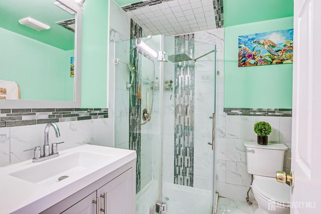 651 W Lincoln W Avenue, Rahway, NJ 07065