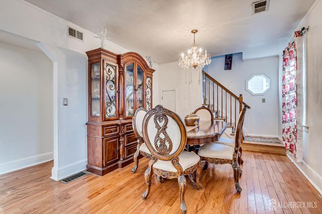 651 W Lincoln W Avenue, Rahway, NJ 07065