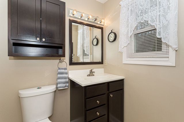 25 Cherry Hill Court, Hampton, IL 61256