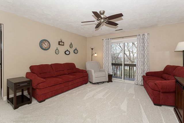 25 Cherry Hill Court, Hampton, IL 61256