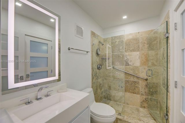 3725 S Ocean Dr PH02, Hollywood, FL 33019