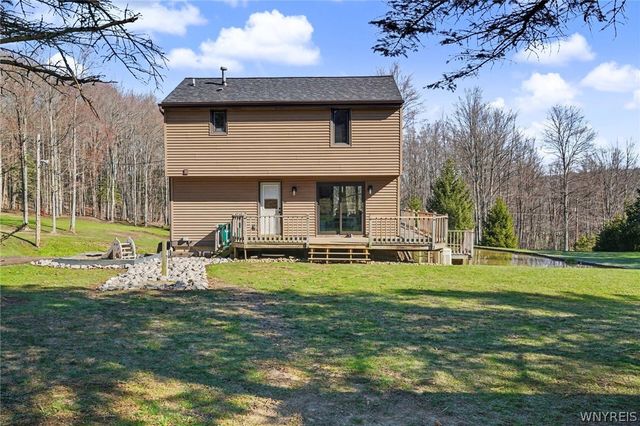 130 Taylor Hts, Holland, NY 14080