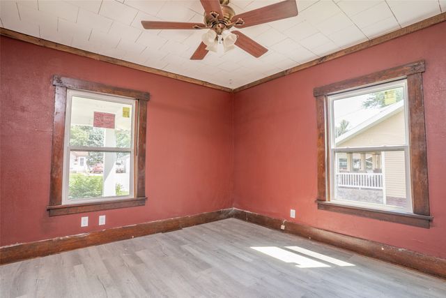 507 N 12th Street, Guthrie Center, IA 50115