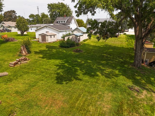 507 N 12th Street, Guthrie Center, IA 50115
