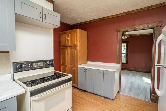 507 N 12th Street, Guthrie Center, IA 50115