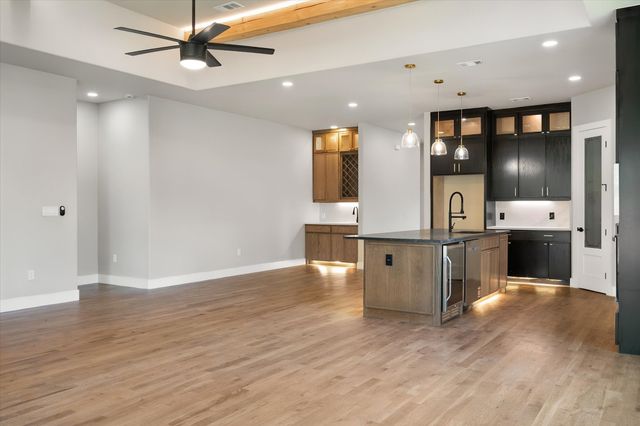 117 Yvonne Street, Red Oak, TX 75154