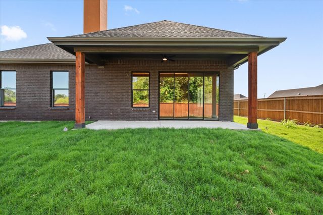 117 Yvonne Street, Red Oak, TX 75154