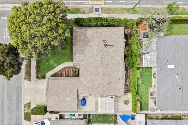 300 Esther Street, Costa Mesa, CA 92627