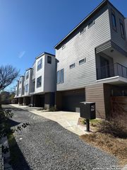 415 Jackson St Apt 201, San Antonio, TX 78212