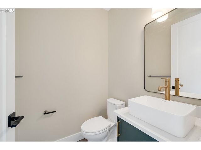 456 Sea View Dr, Manzanita, OR 97130