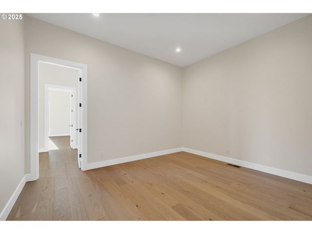 456 Sea View Dr, Manzanita, OR 97130