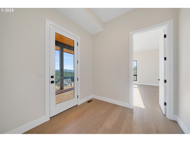 456 Sea View Dr, Manzanita, OR 97130