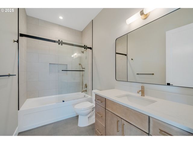 456 Sea View Dr, Manzanita, OR 97130